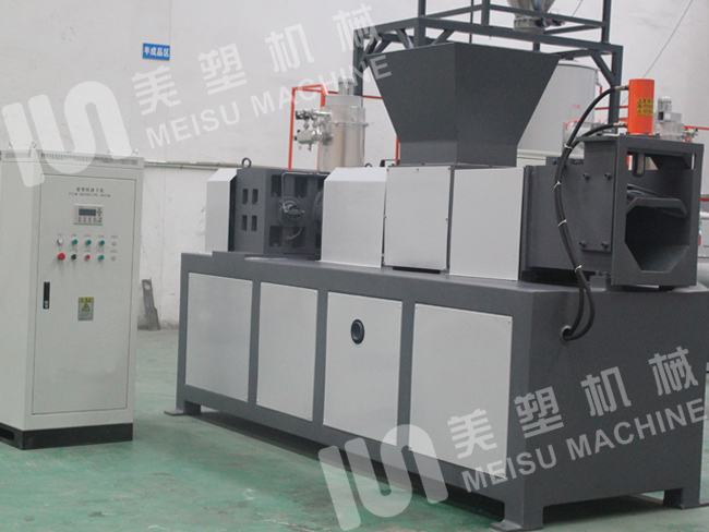 PE薄膜擠干機也要使用到合成洗滌劑嗎？